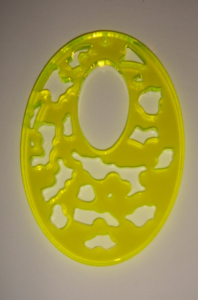 foto - OVALE INTAGLIATO GIALLO