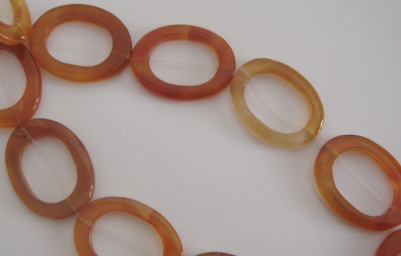 foto - AGATA CORNIOLA OVALE FORATO