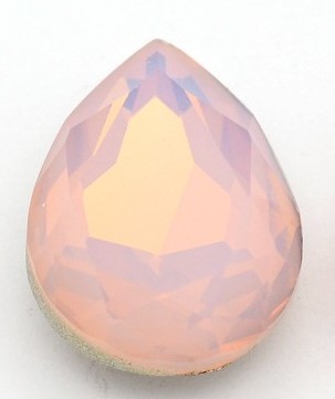 goccia cabochon in cristallo rosa effetto opale