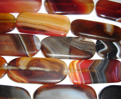 foto - RETTANGOLO ARROTONDATO IN AGATA NATURALE