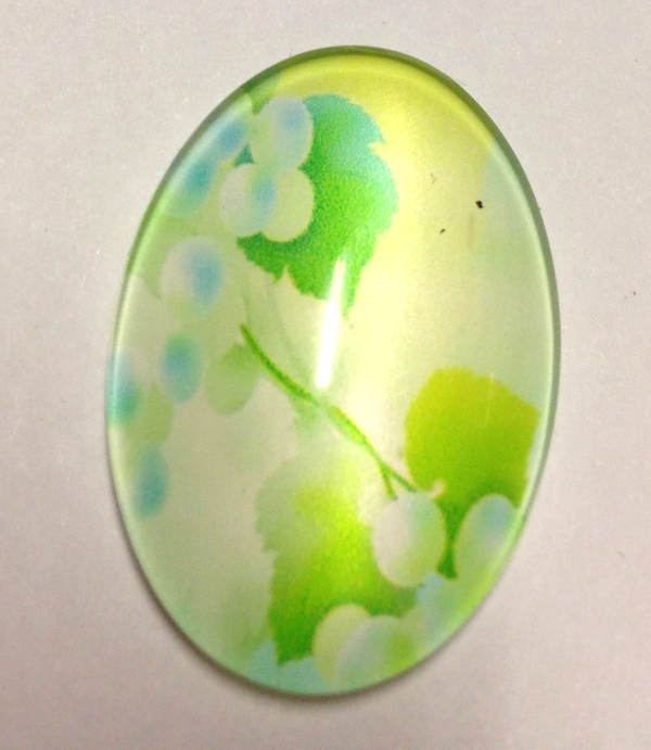 cabochon in vetro ovale con uva
